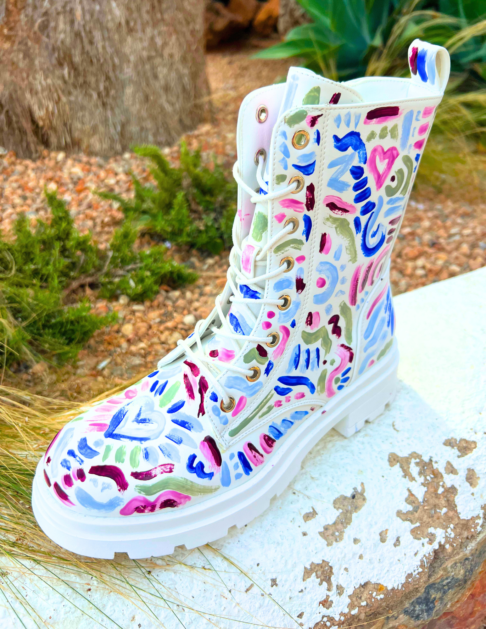 Painted White Combat Aura Boots