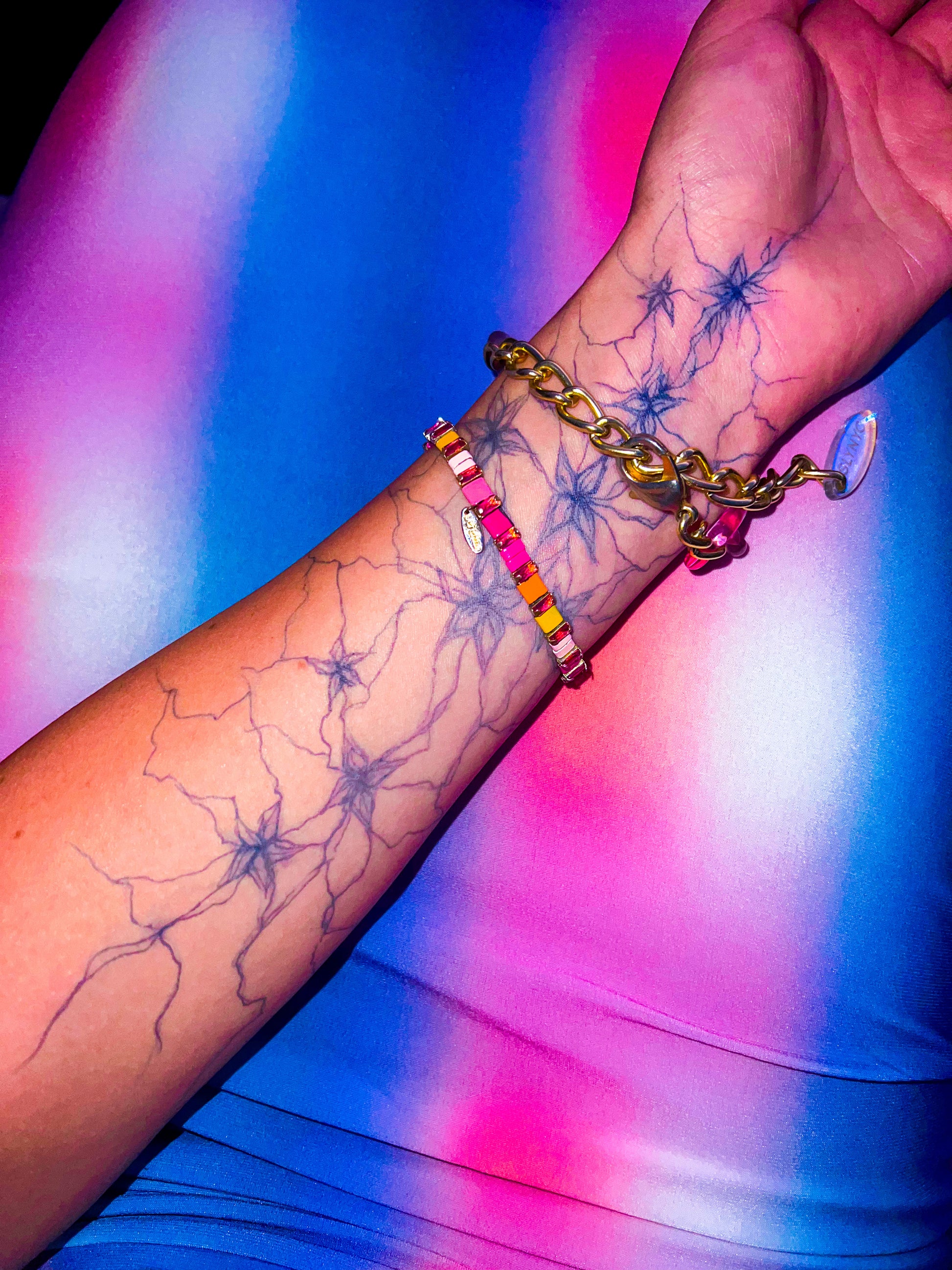 Cracked Flower Aura Drawing